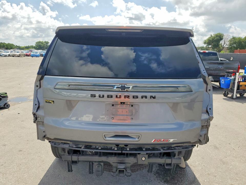 57230556 :رقم المزاد ، 1GNSCEKD0NR204806 vin ، 2022 Chevrolet Suburban مزاد بيع