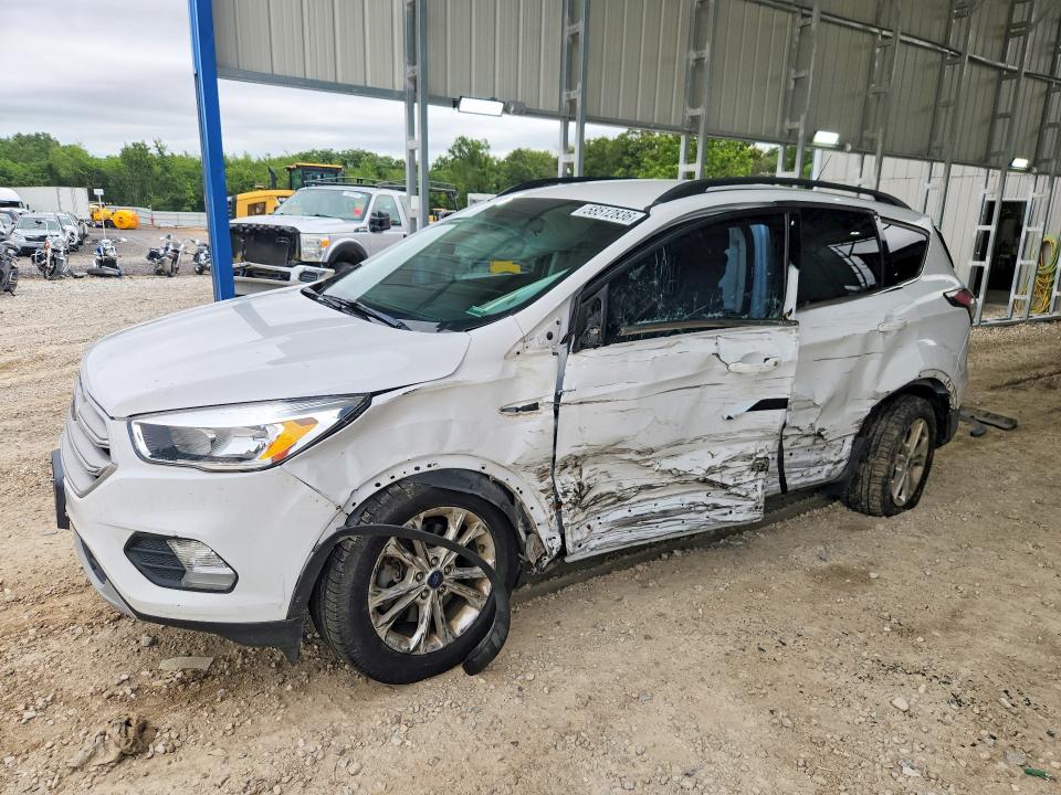 58512836 :رقم المزاد ، 1FMCU9GD0JUC78448 vin ، 2018 Ford Escape مزاد بيع