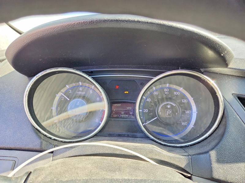 58832726 :رقم المزاد ، 5NPEB4AC1BH128043 vin ، 2011 Hyundai Sonata مزاد بيع