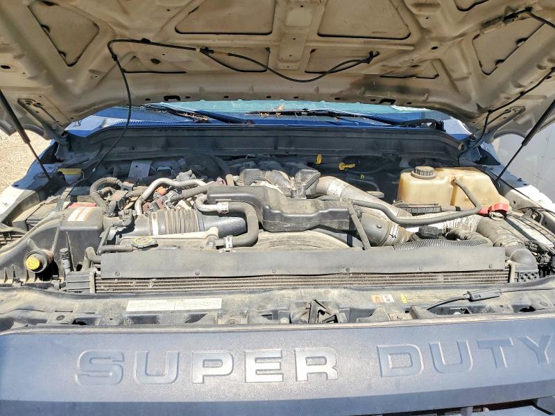 56182046 :رقم المزاد ، 1FDUF4GT8FEC93211 vin ، 2015 Ford F450 مزاد بيع