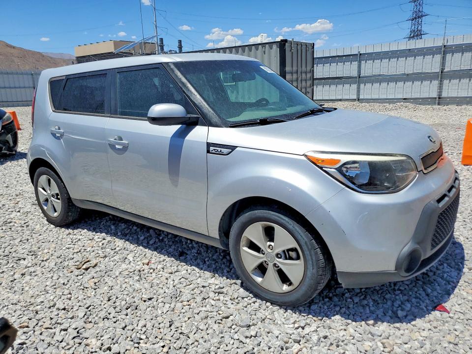 58520196 :رقم المزاد ، KNDJN2A28F7811238 vin ، 2015 Kia Soul مزاد بيع