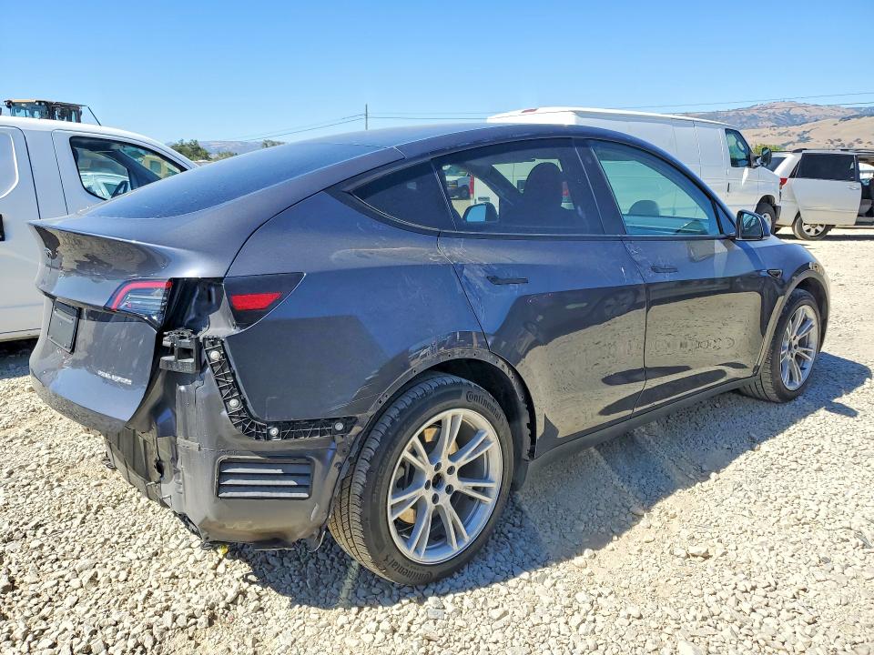 55820746 :رقم المزاد ، 5YJYGDEE8MF203526 vin ، 2021 Tesla Model Y مزاد بيع