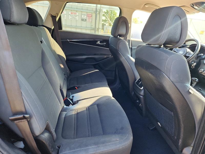 2016 Kia Sorento მანქანა იყიდება აუქციონზე, vin: 5XYPGDA30GG052940, აუქციონის ნომერი: 56587496