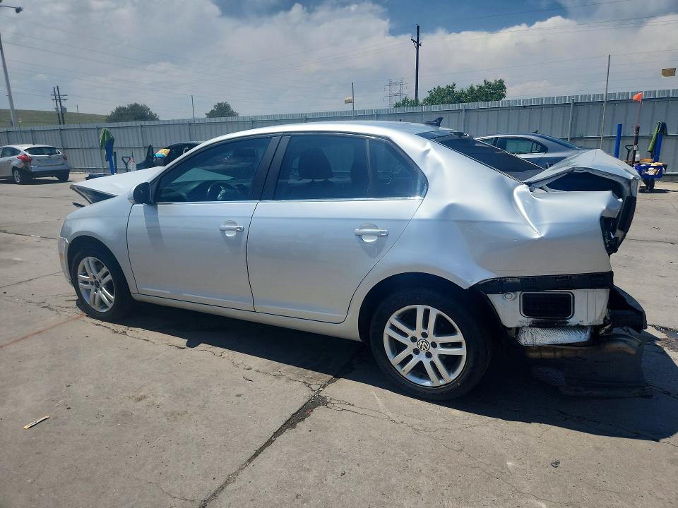 56364536 :رقم المزاد ، 3VWRL7AJ0AM057695 vin ، 2010 Volkswagen Jetta مزاد بيع