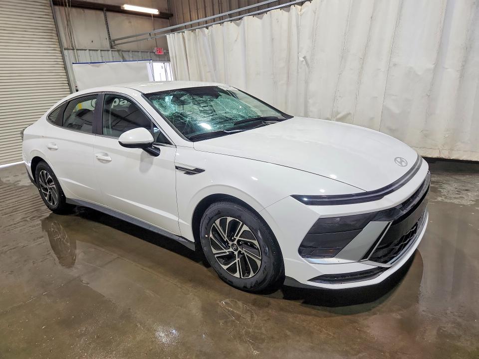 2026 Hyundai Sonata Hybrid მანქანა იყიდება აუქციონზე, vin: KMHL24JJ8TA164869, აუქციონის ნომერი: 55723936