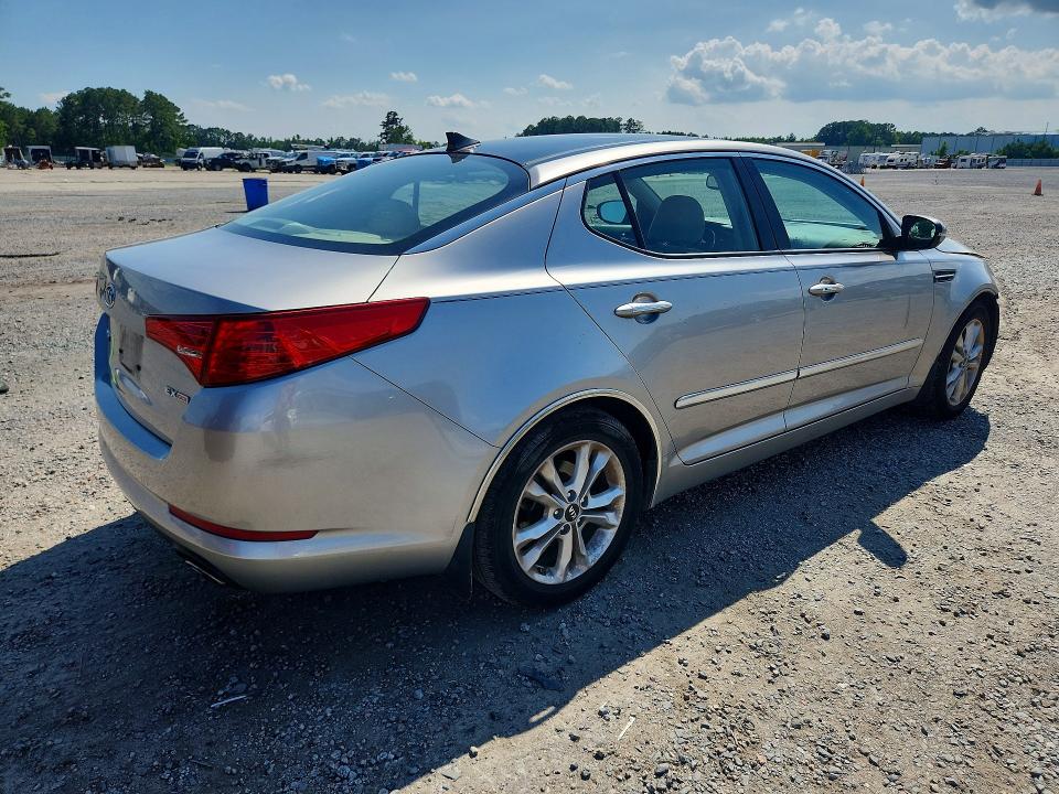2011 Kia Optima მანქანა იყიდება აუქციონზე, vin: KNAGN4A75B5086363, აუქციონის ნომერი: 59090346