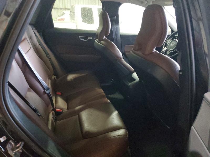 Продаж на аукціоні авто 2019 Volvo Xc60, vin: LYV102DK8KB247400, номер лоту: 56563266