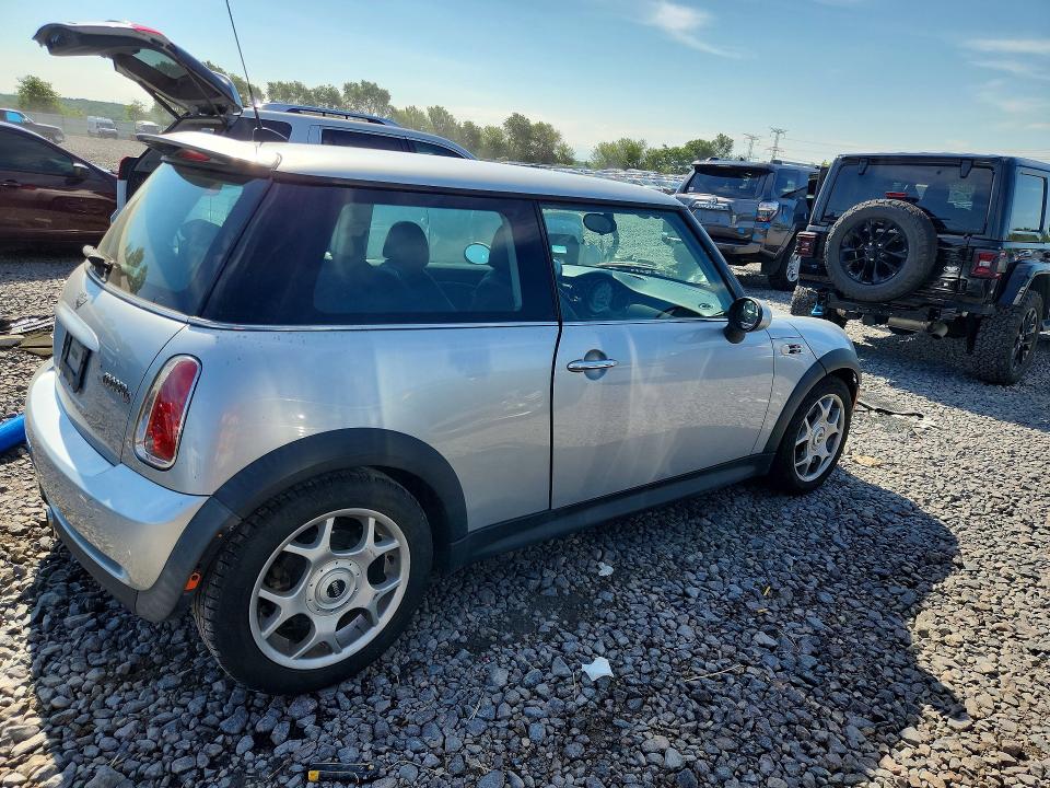 2006 Mini Cooper მანქანა იყიდება აუქციონზე, vin: WMWRE33526TL24895, აუქციონის ნომერი: 56412986
