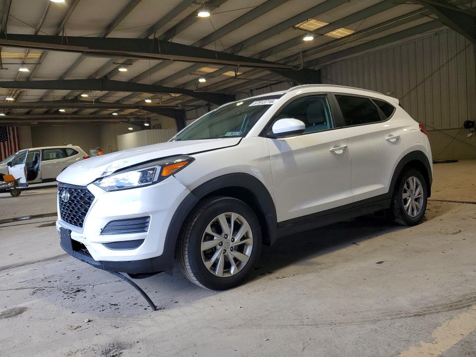 57913716 :رقم المزاد ، KM8J3CA42KU007702 vin ، 2019 Hyun Tucson مزاد بيع