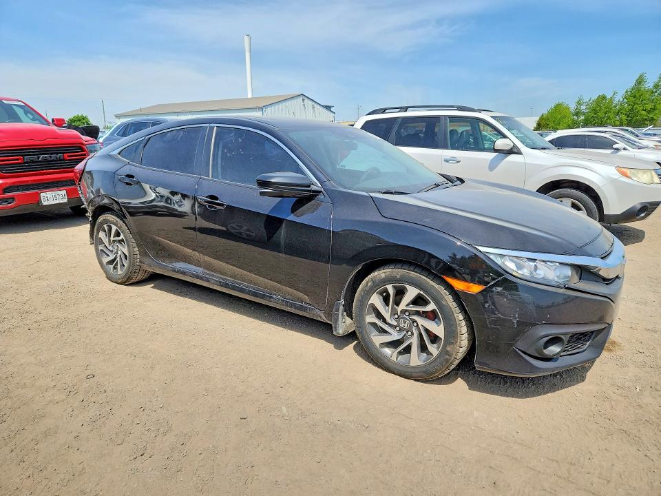 55352156 :رقم المزاد ، 2HGFC2F85JH017501 vin ، 2018 Honda Civic مزاد بيع