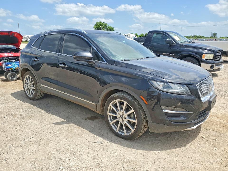 Продажа на аукционе авто 2019 Lincoln Mkc, vin: 5LMCJ3C90KUL21840, номер лота: 57964316