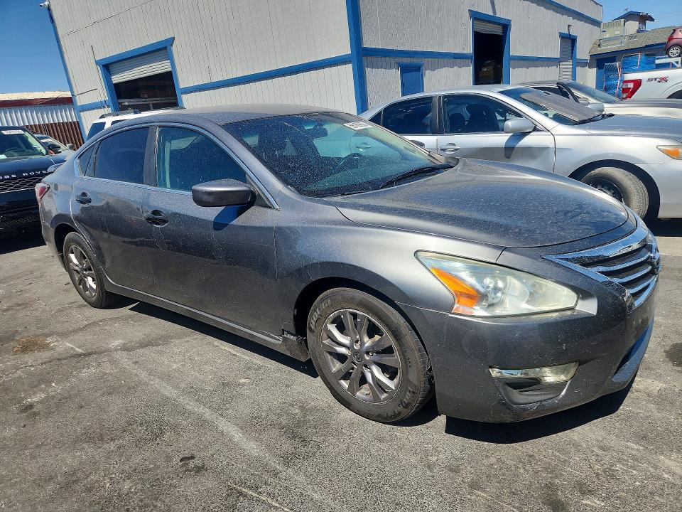 2015 Nissan Altima მანქანა იყიდება აუქციონზე, vin: 1N4AL3AP8FC477426, აუქციონის ნომერი: 56169266