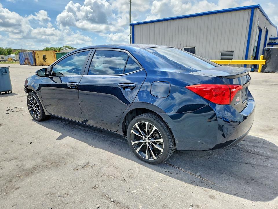 57357376 :رقم المزاد ، 2T1BURHE4JC970166 vin ، 2018 Toyota Corolla مزاد بيع