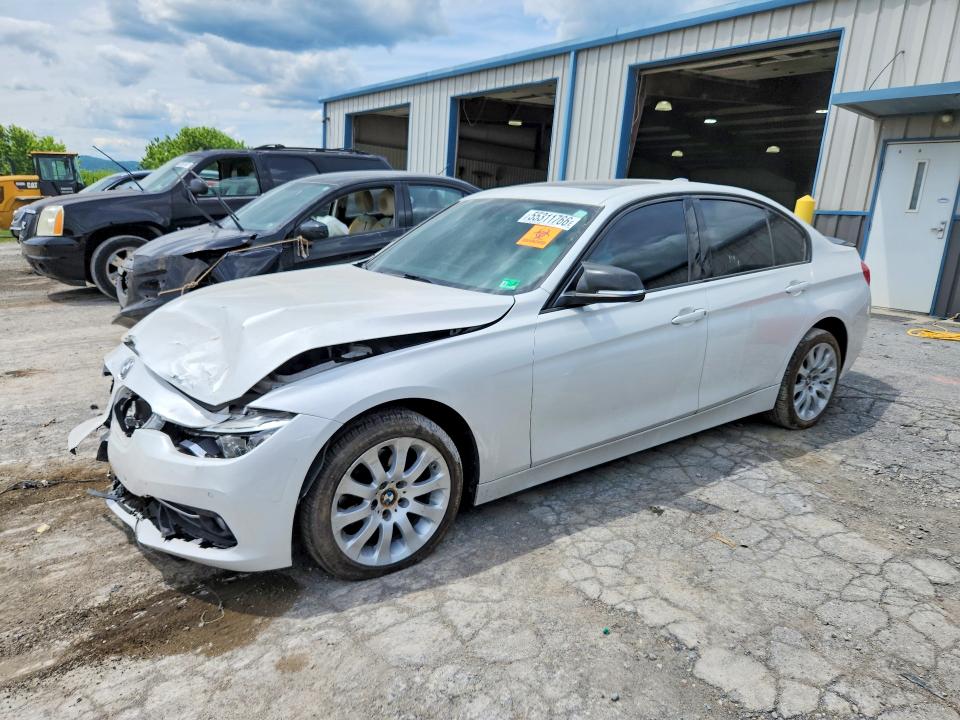 55311766 :رقم المزاد ، WBA8D9G33HNU65640 vin ، 2017 Bmw 330 مزاد بيع