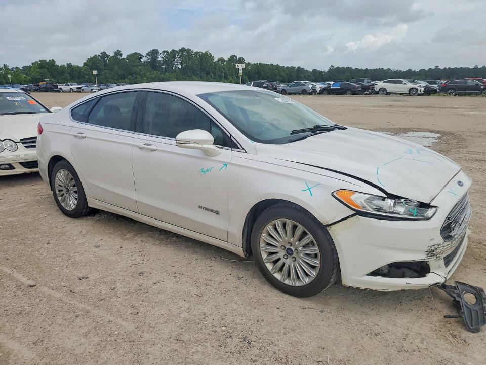 2013 Ford Fusion მანქანა იყიდება აუქციონზე, vin: 3FA6P0LU1DR323246, აუქციონის ნომერი: 57532196
