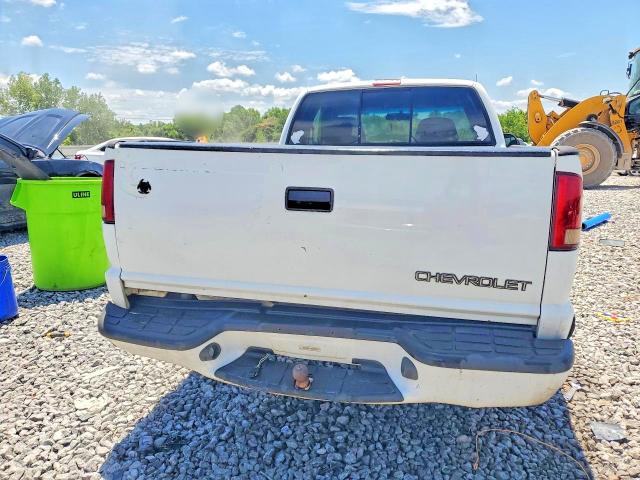 55748066 :رقم المزاد ، 1GCCS19X5W8161645 vin ، 1998 Chevrolet S Truck مزاد بيع