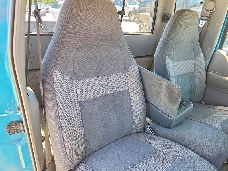 1995 Mazda B2300 მანქანა იყიდება აუქციონზე, vin: 4F4CR16A4STM20667, აუქციონის ნომერი: 55790986