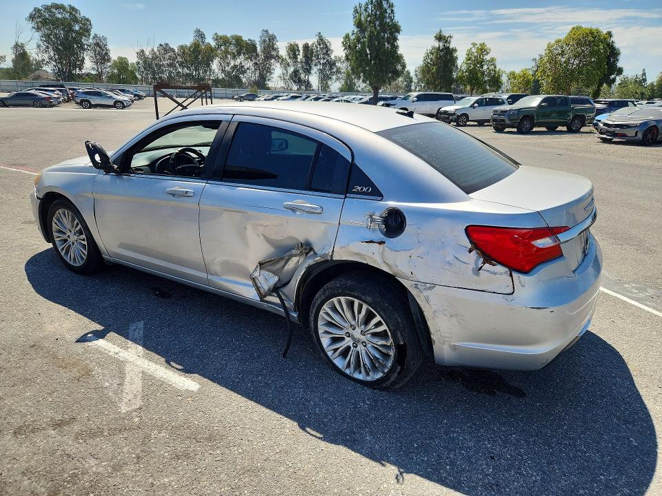Продаж на аукціоні авто 2012 Chrysler 200, vin: 1C3CCBAB9CN100318, номер лоту: 57257816