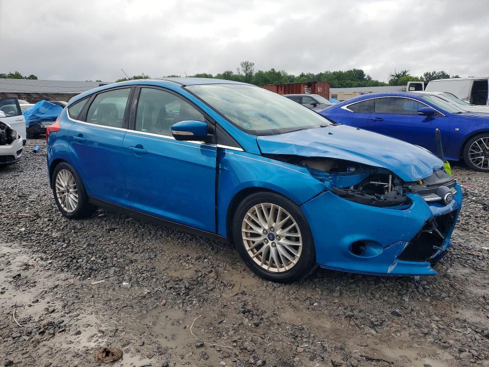 57925286 :رقم المزاد ، 1FADP3N25EL194321 vin ، 2014 Ford Focus مزاد بيع