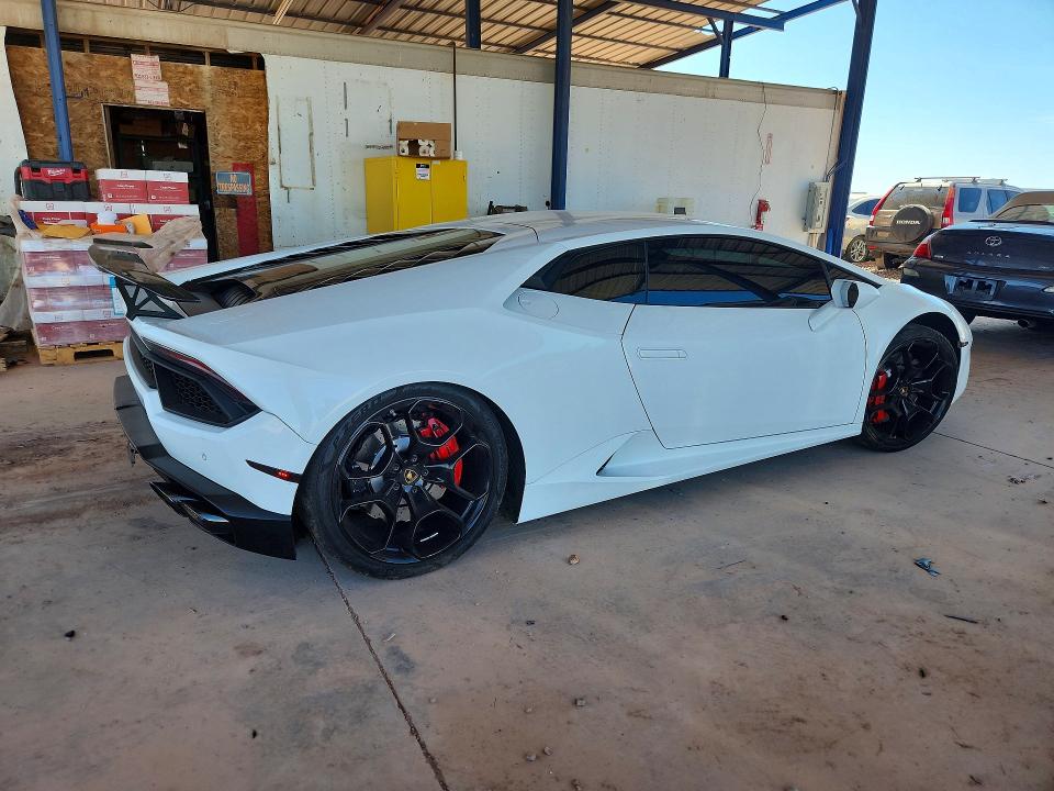 57928996 :رقم المزاد ، ZHWUC2ZF3JLA10432 vin ، 2018 Lamborghini Huracan مزاد بيع