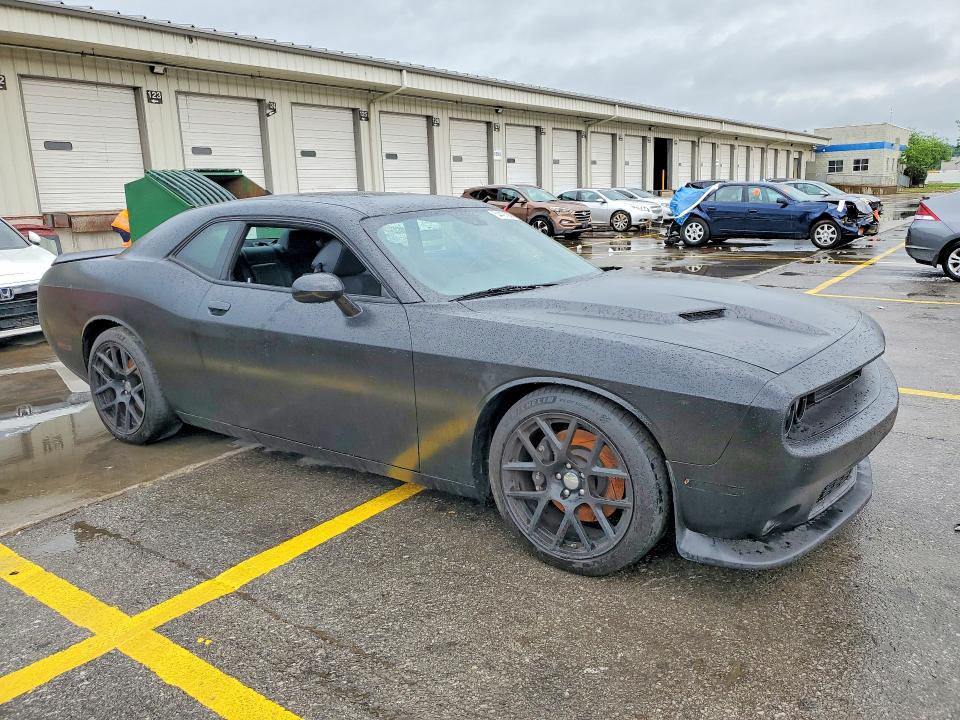54491256 :رقم المزاد ، 2C3CDZFJ0FH718257 vin ، 2015 Dodge Challenger مزاد بيع