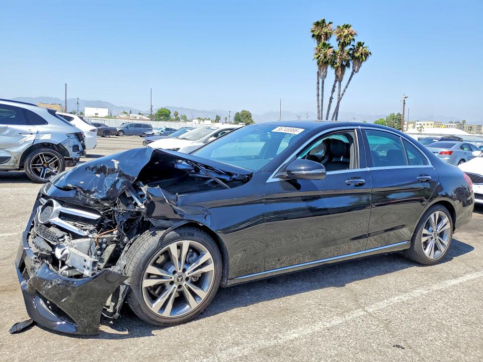 2018 Mercedes-benz C მანქანა იყიდება აუქციონზე, vin: 55SWF4JB1JU262403, აუქციონის ნომერი: 56746986