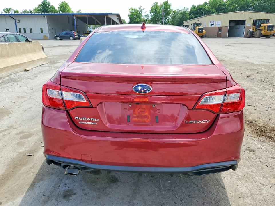 56502886 :رقم المزاد ، 4S3BNAH64J3027047 vin ، 2018 Subaru Legacy مزاد بيع