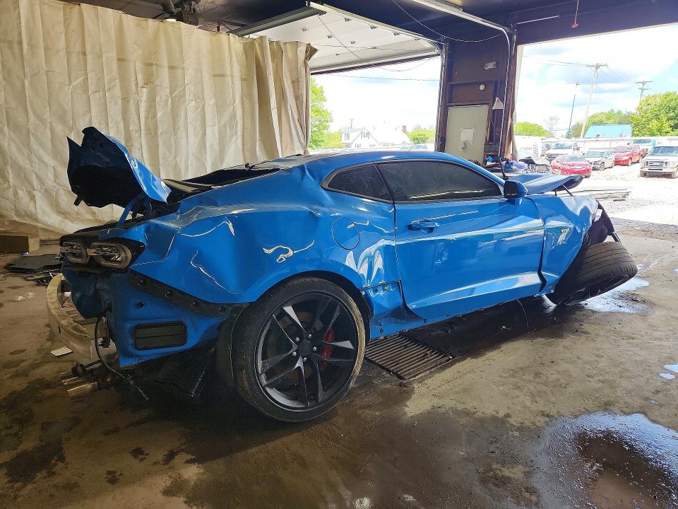 55424206 :رقم المزاد ، 1G1FF1R70P0107678 vin ، 2023 Chevrolet Camaro مزاد بيع