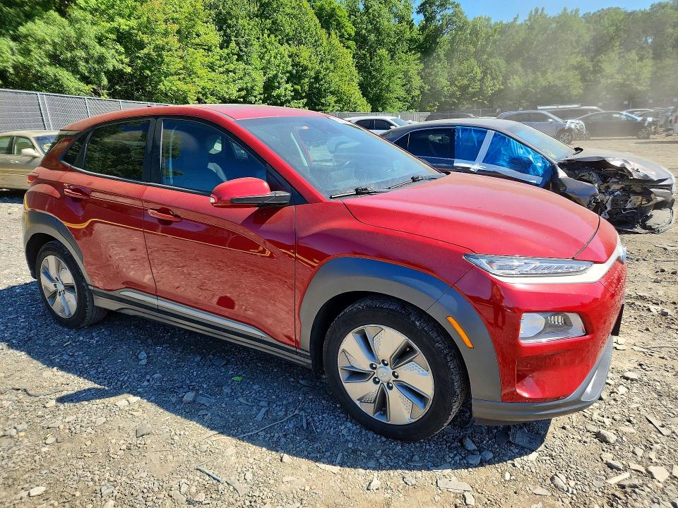 55474486 :رقم المزاد ، KM8K53AG0MU131852 vin ، 2021 Hyundai Kona مزاد بيع