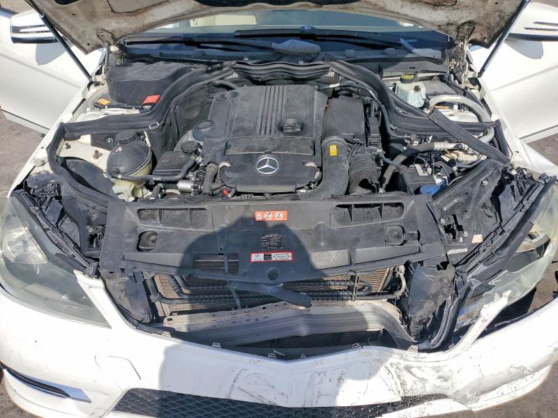 58410706 :رقم المزاد ، WDDGF4HB3EG226113 vin ، 2014 Mercedes-benz C مزاد بيع