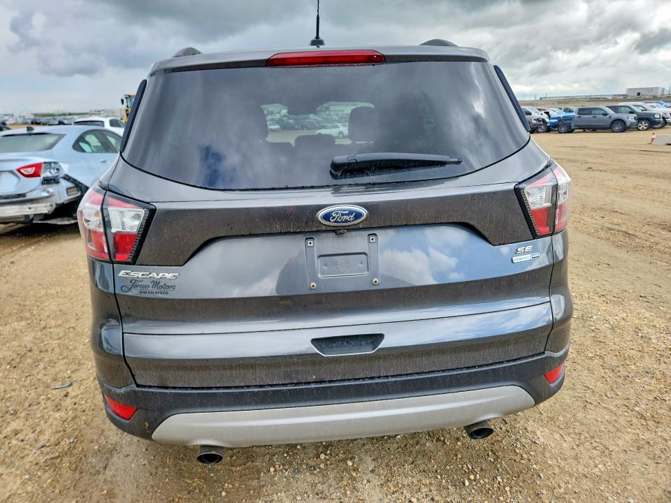 2018 Ford Escape მანქანა იყიდება აუქციონზე, vin: 1FMCU9GD8JUA32831, აუქციონის ნომერი: 57560136