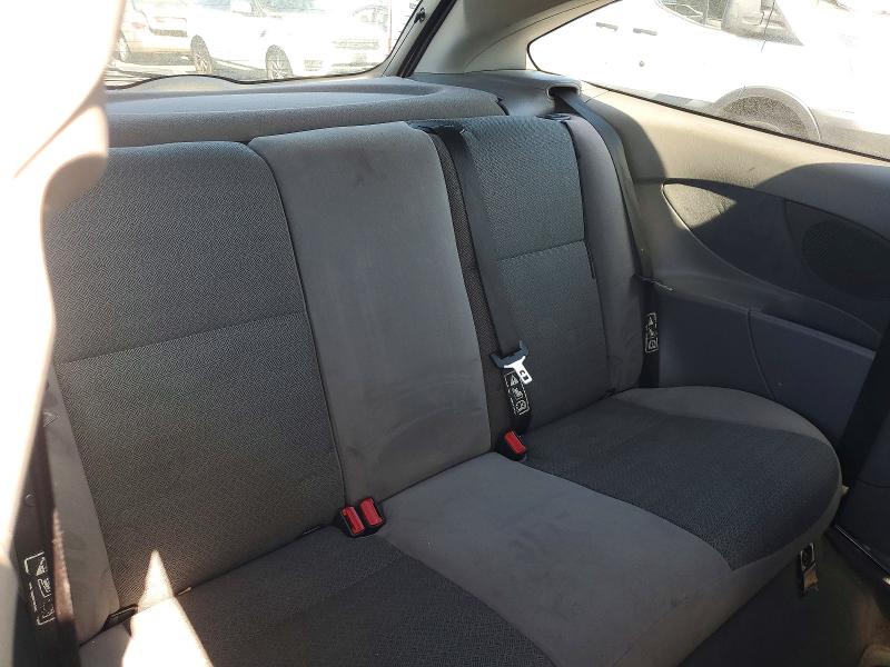 58945296 :رقم المزاد ، 3FAFP31331R117742 vin ، 2001 Ford Focus مزاد بيع