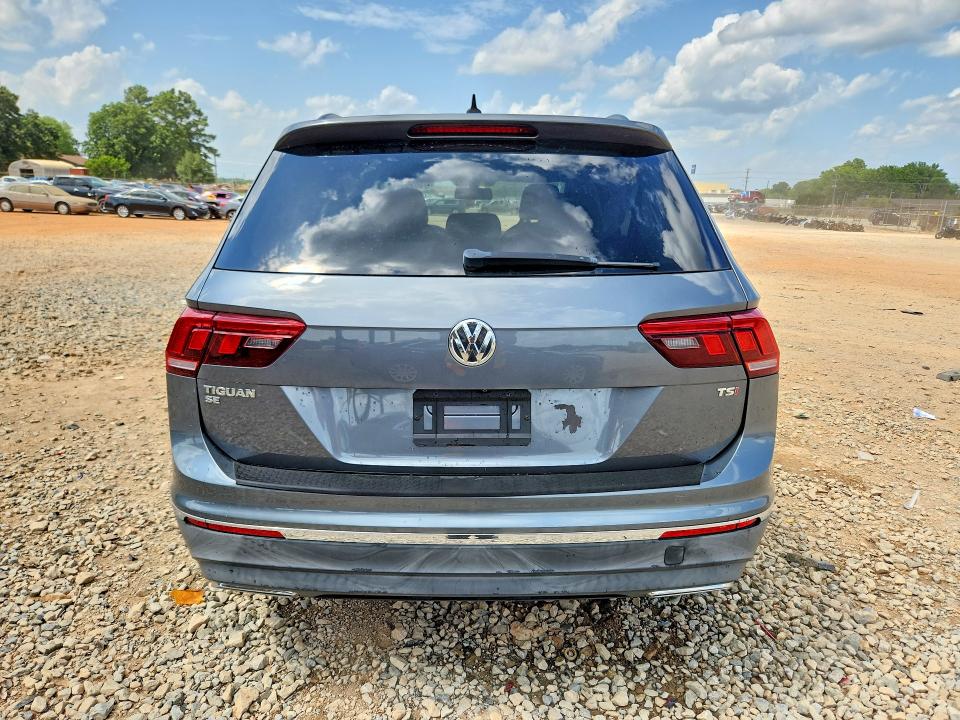 Продаж на аукціоні авто 2018 Volkswagen Tiguan, vin: 3VV3B7AX2JM204990, номер лоту: 58996196
