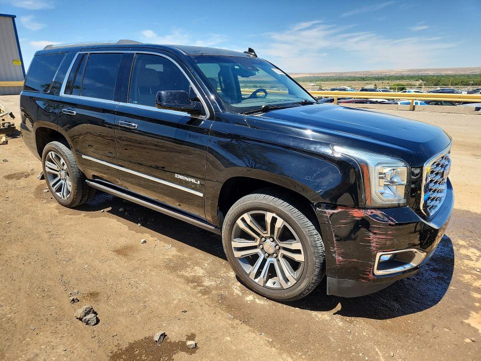 56983606 :رقم المزاد ، 1GKS1CKJ4JR326074 vin ، 2018 Gmc Yukon مزاد بيع