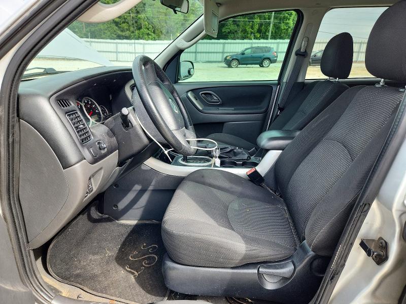 57575836 :رقم المزاد ، 4F2CZ04115KM35868 vin ، 2005 Mazda Tribute مزاد بيع