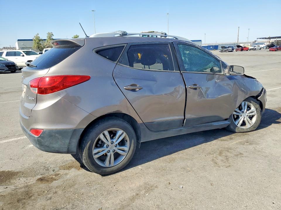 2012 Hyundai Tucson მანქანა იყიდება აუქციონზე, vin: KM8JU3AC0CU374975, აუქციონის ნომერი: 55989196