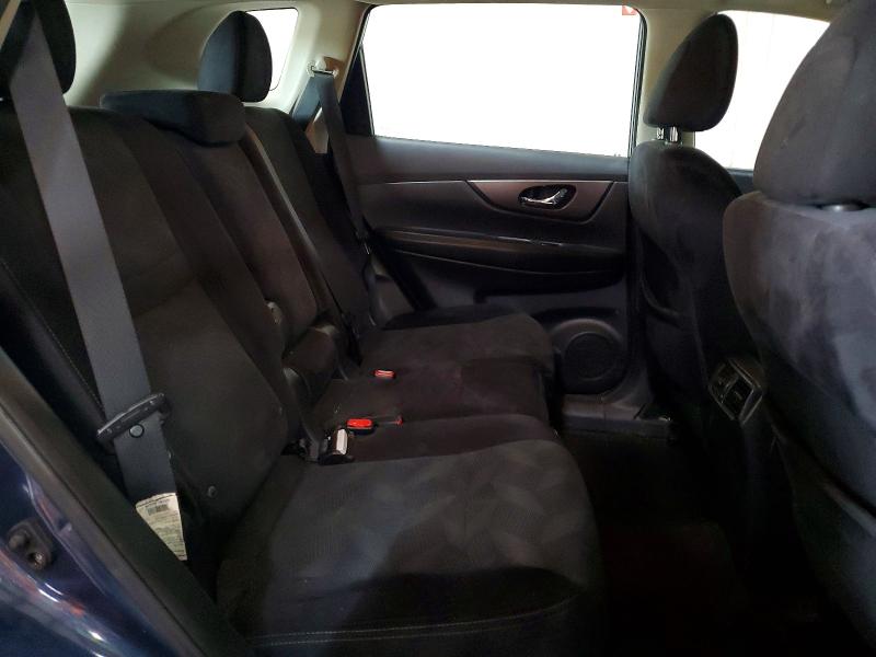 2015 Nissan Rogue მანქანა იყიდება აუქციონზე, vin: 5N1AT2MT1FC772876, აუქციონის ნომერი: 57642536