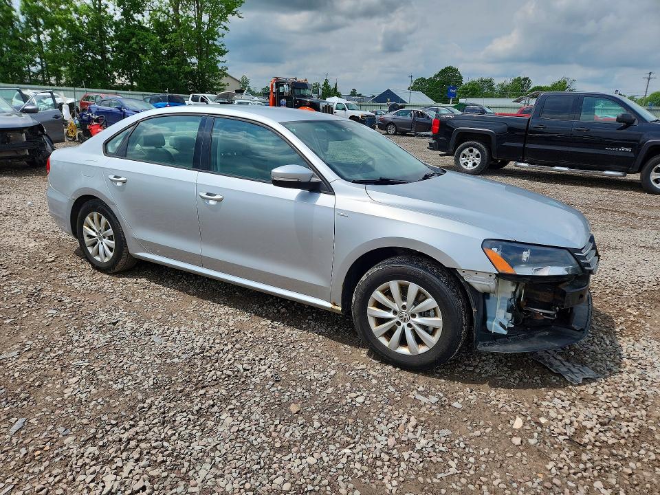 Продажа на аукционе авто 2015 Volkswagen Passat, vin: 1VWAS7A34FC011832, номер лота: 57031436