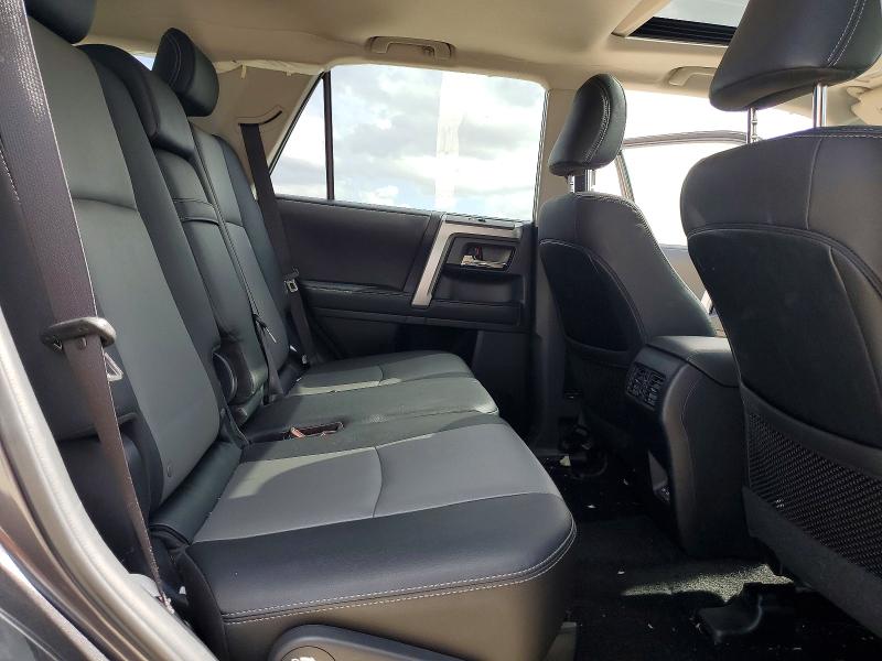 53821626 :رقم المزاد ، JTENU5JRXP6148812 vin ، 2023 Toyota 4runner مزاد بيع