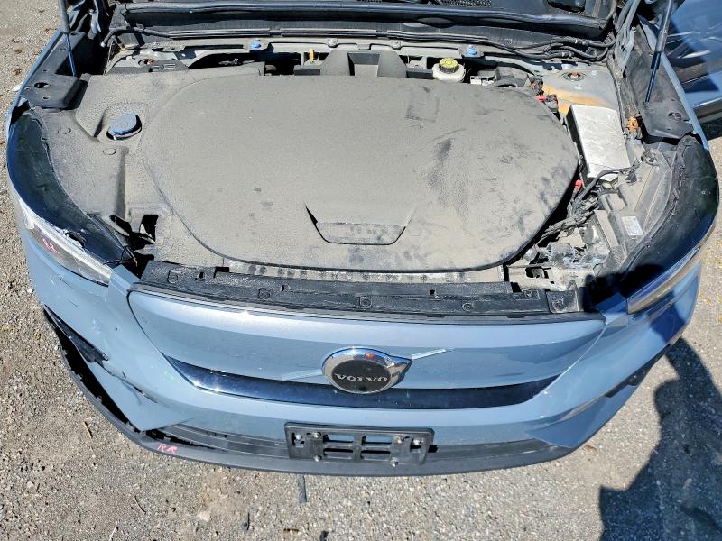 56533776 :رقم المزاد ، YV4ED3UM2P2948713 vin ، 2023 Volvo Xc40 مزاد بيع
