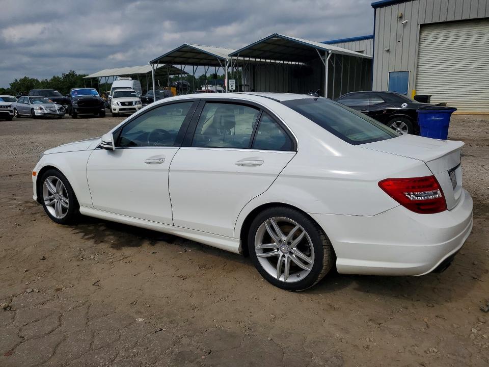 55355096 :رقم المزاد ، WDDGF4HB0ER315156 vin ، 2014 Mercedes-benz C مزاد بيع