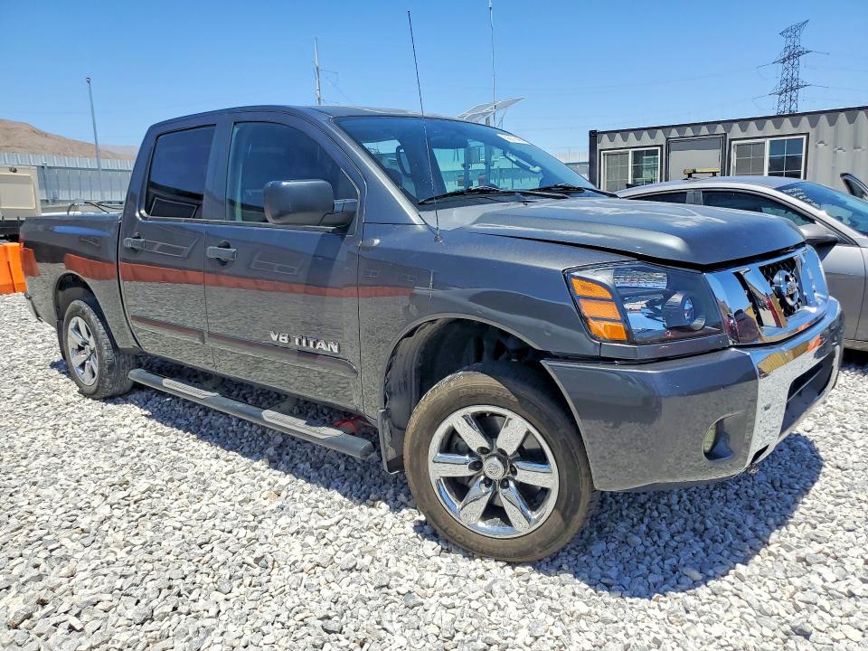 56076886 :رقم المزاد ، 1N6AA0EK3BN324848 vin ، 2011 Nissan Titan مزاد بيع