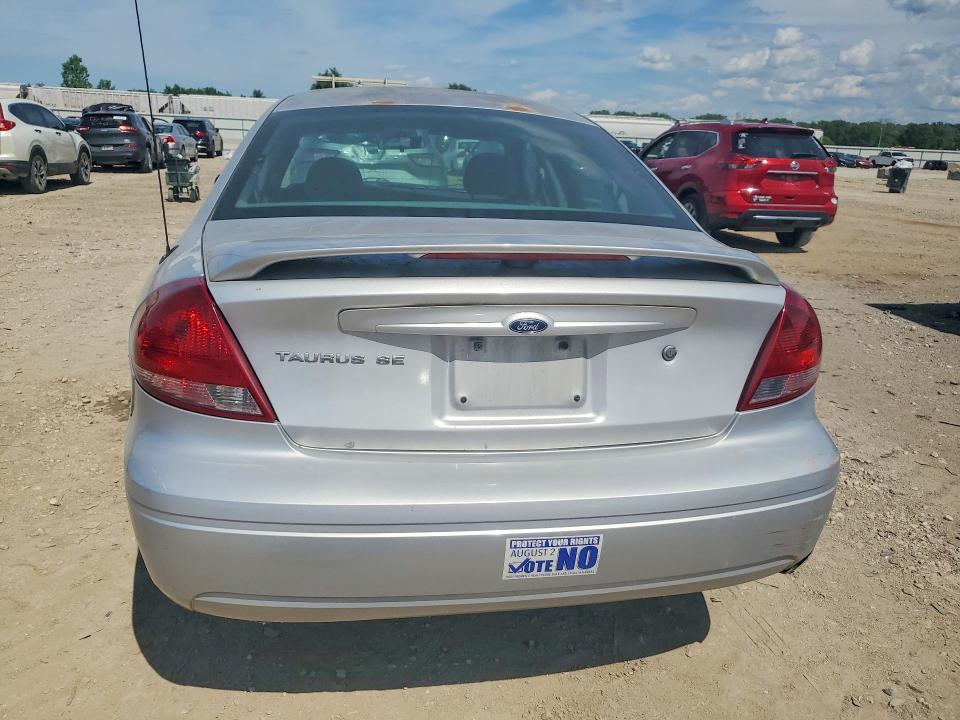 57387066 :رقم المزاد ، 1FAFP53205A255688 vin ، 2005 Ford Taurus مزاد بيع