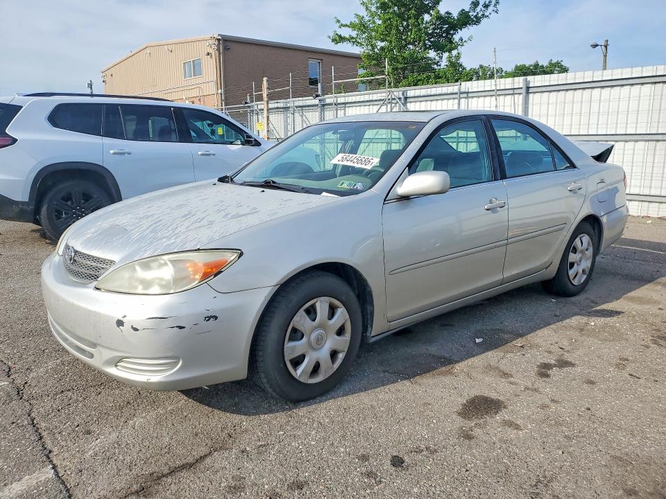 2002 Toyota Camry მანქანა იყიდება აუქციონზე, vin: 4T1BE32K82U562598, აუქციონის ნომერი: 58445686