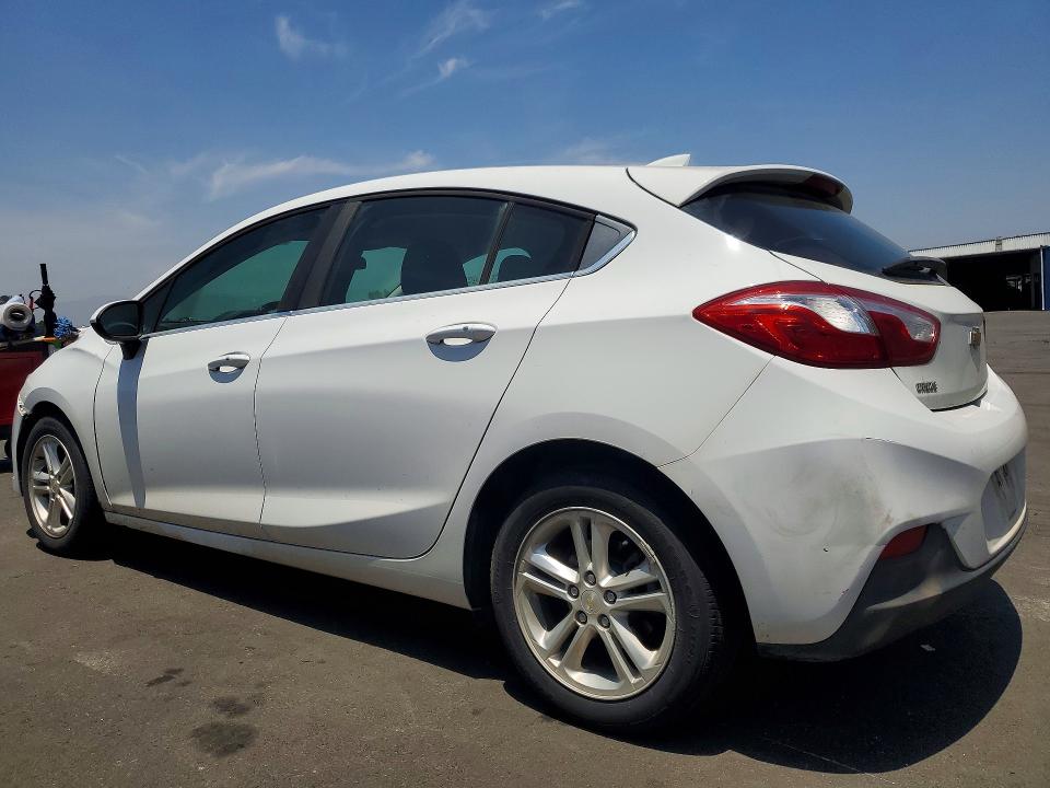 56161366 :رقم المزاد ، 3G1BE6SM0JS551870 vin ، 2018 Chevrolet Cruze مزاد بيع