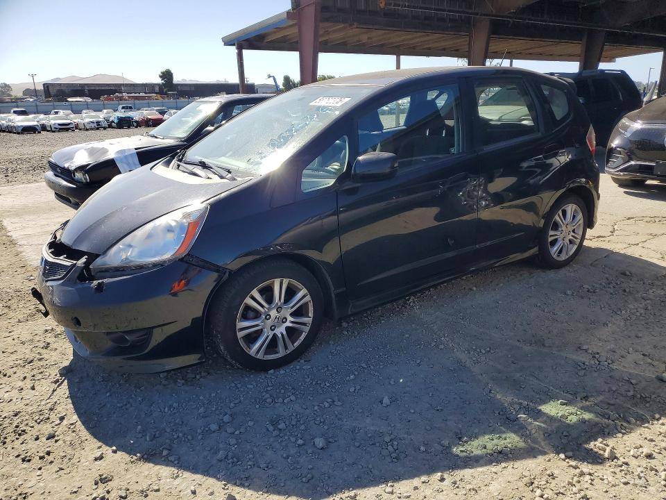 56862306 :رقم المزاد ، JHMGE8H52BC024332 vin ، 2011 Honda Fit مزاد بيع