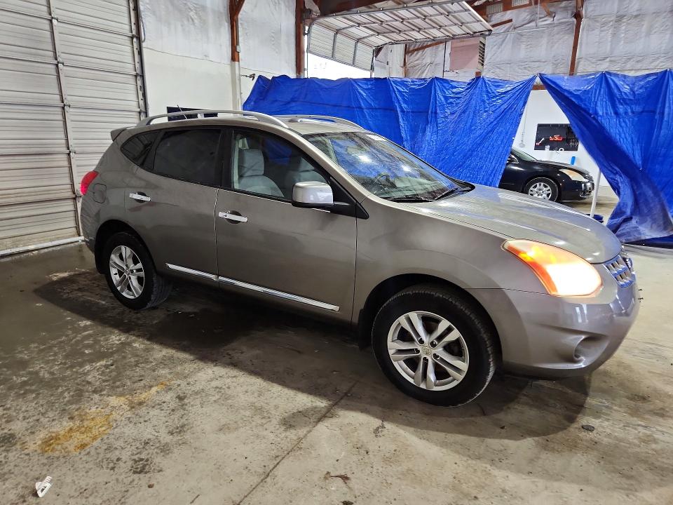 57051786 :رقم المزاد ، JN8AS5MV4DW621718 vin ، 2013 Nissan Rogue مزاد بيع