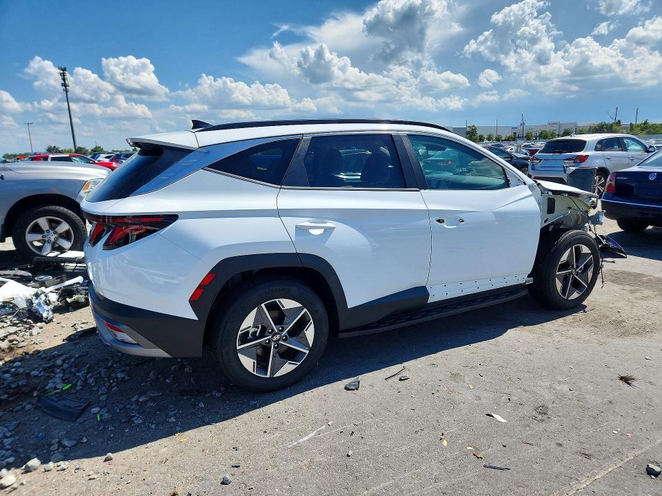 2026 Hyundai Tucson მანქანა იყიდება აუქციონზე, vin: 5NMJB3DE7TH697175, აუქციონის ნომერი: 58215346