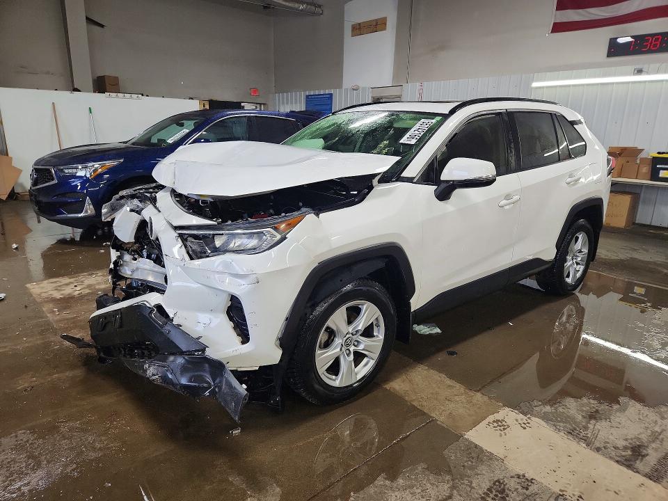 Auction sale of the 2019 Toyota Rav4, vin: JTMP1RFV3KD517291, lot number: 55742166
