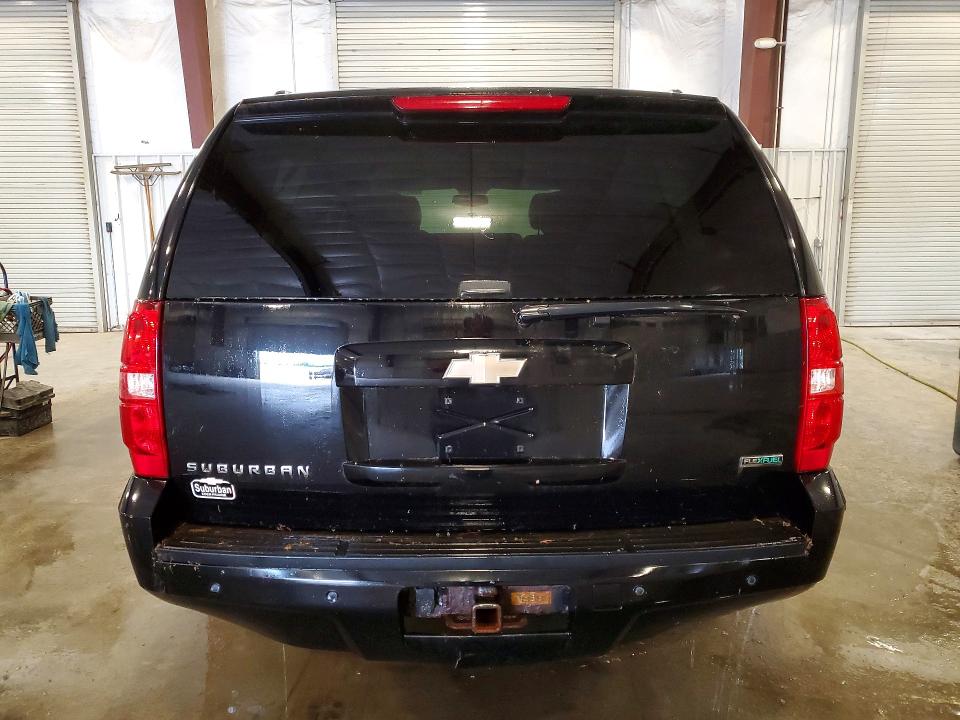 2011 Chev Suburban მანქანა იყიდება აუქციონზე, vin: 1GNSKJE33BR385653, აუქციონის ნომერი: 56816406